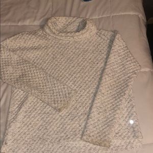 Cowell Neck sweatshirt